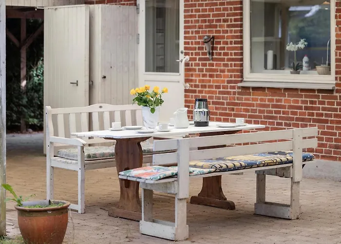 Pet Friendly In With House A Panoramic View 펜션 Farsø
