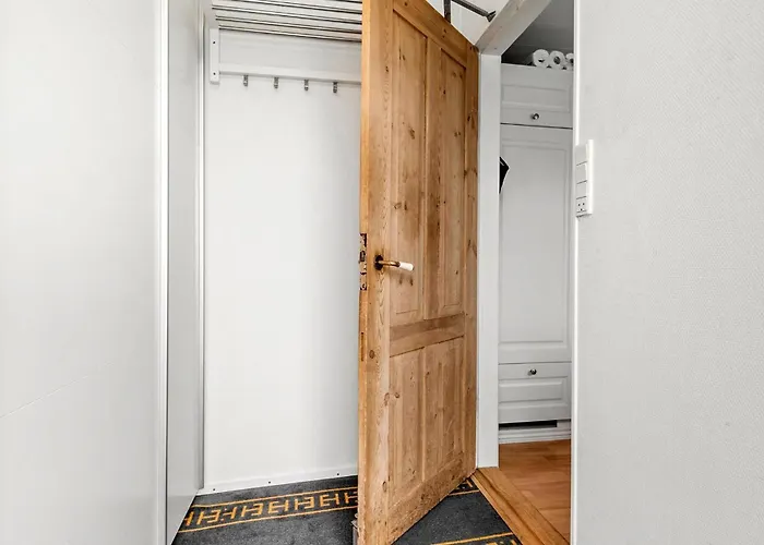 펜션 Pet Friendly In With House A Panoramic View Farsø